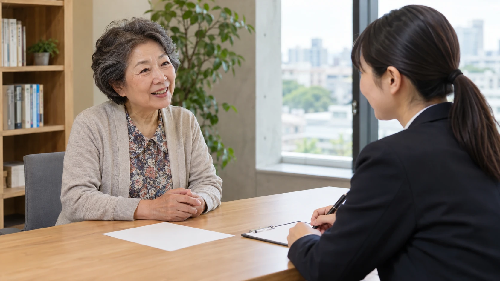 定年後の仕事を相談する女性